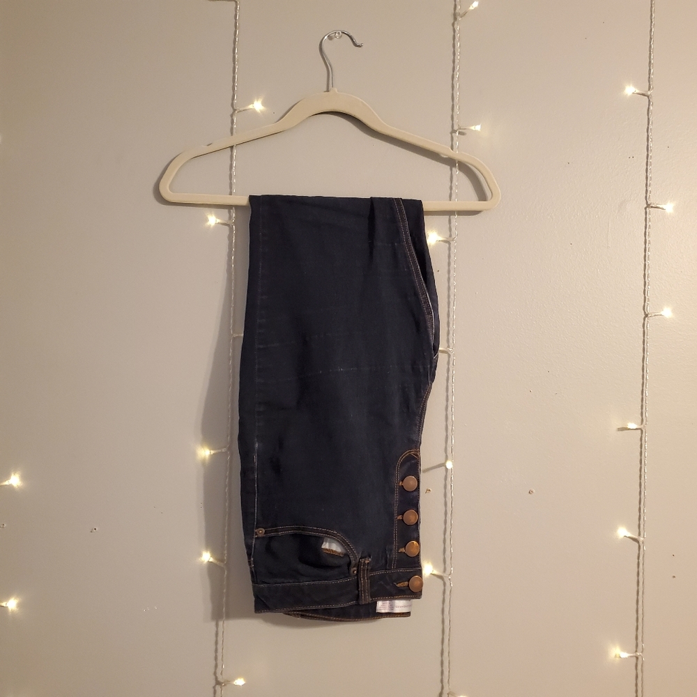 No Boundaries high waisted jeans